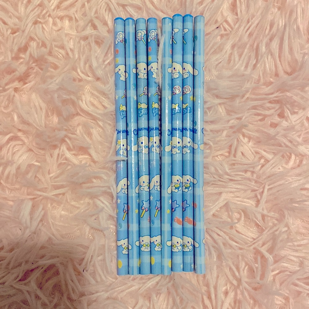 8 Cinnamoroll Sanrio pencils